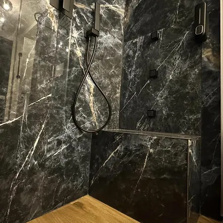 Heart Of Luxe Apartment *